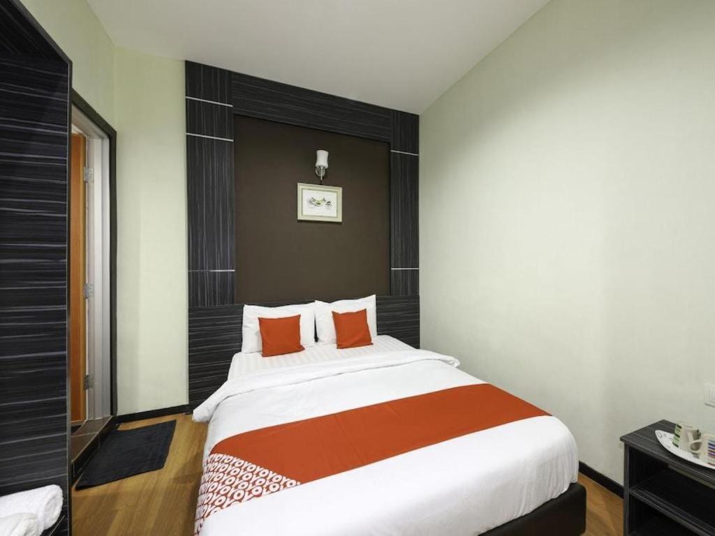 Hotel Meria Shah Alam Exterior photo