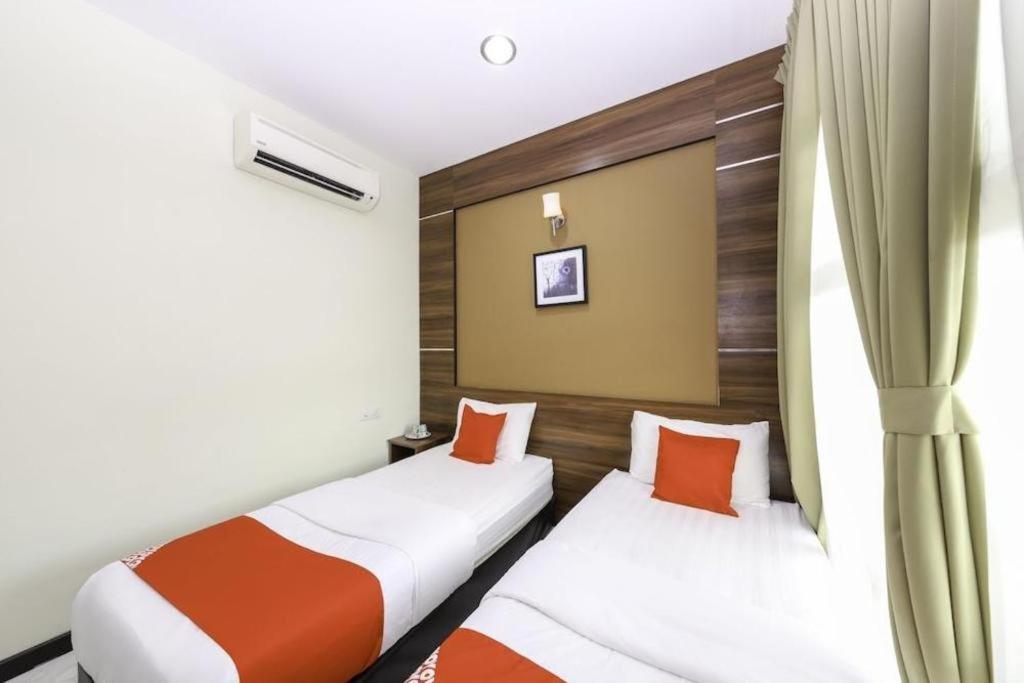 Hotel Meria Shah Alam Exterior photo